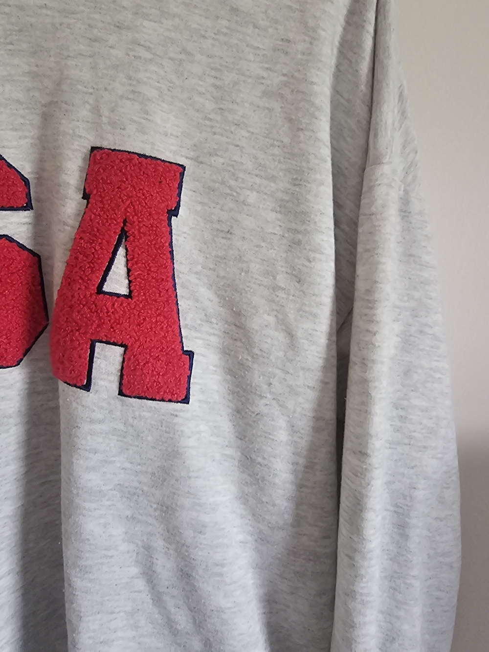 Workshop Republic Clothing Gray Crewneck Sweater with Red USA Applique - Picture 3 of 6